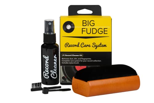 مجموعة أدوات تنظيف Big Fudge Vinyl Record - كاملة 4 في 1 - تتضمن فرشاة تسجيل مخملية فائقة النعومة ، سائل تنظيف كبير جدًا ، فرشاة قلم وحقيبة تخزين! لن تخدش سجلاتك! ... مجموعة أدوات تنظيف Big Fudge Vinyl Record - كاملة 4 في 1 - تتضمن فرشاة تسجيل مخملية فائقة النعومة ، سائل تنظيف كبير جدًا ، فرشاة قلم وحقيبة تخزين! لن تخدش سجلاتك! ...